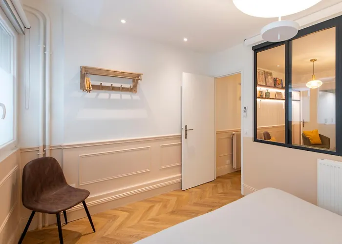 Maison Francois : Cosy Loft With Ac